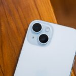 Review iPhone 15 2025 dengan desain premium, performa A16 Bionic, dan kamera 48MP